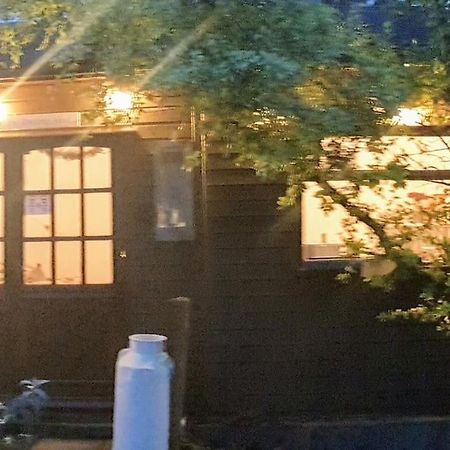 The Potting Shed Near Tenby, 100" Projector, Four Poster Bed, On-Site Hot Tub Access Via Spa Pack, Breakfast Extérieur photo